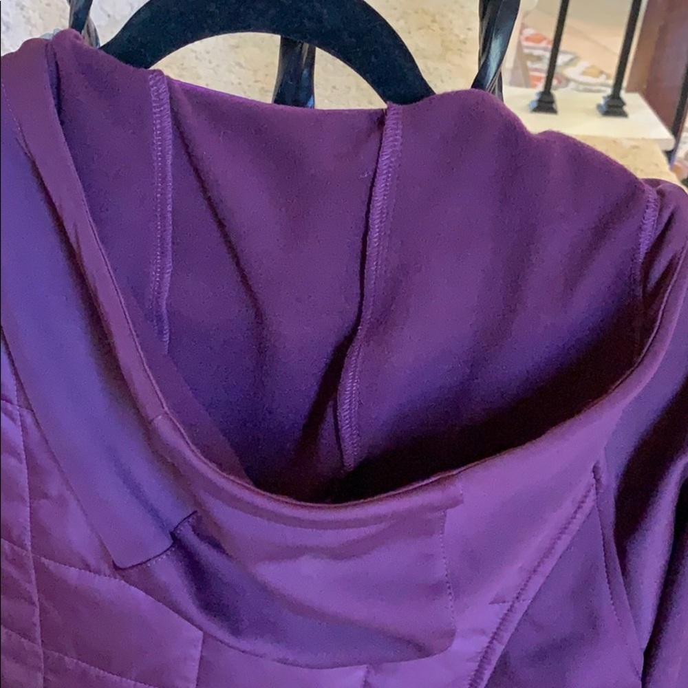 New Plum Hooded Eddie Bauer Jacket sz S - Picture 7 of 7